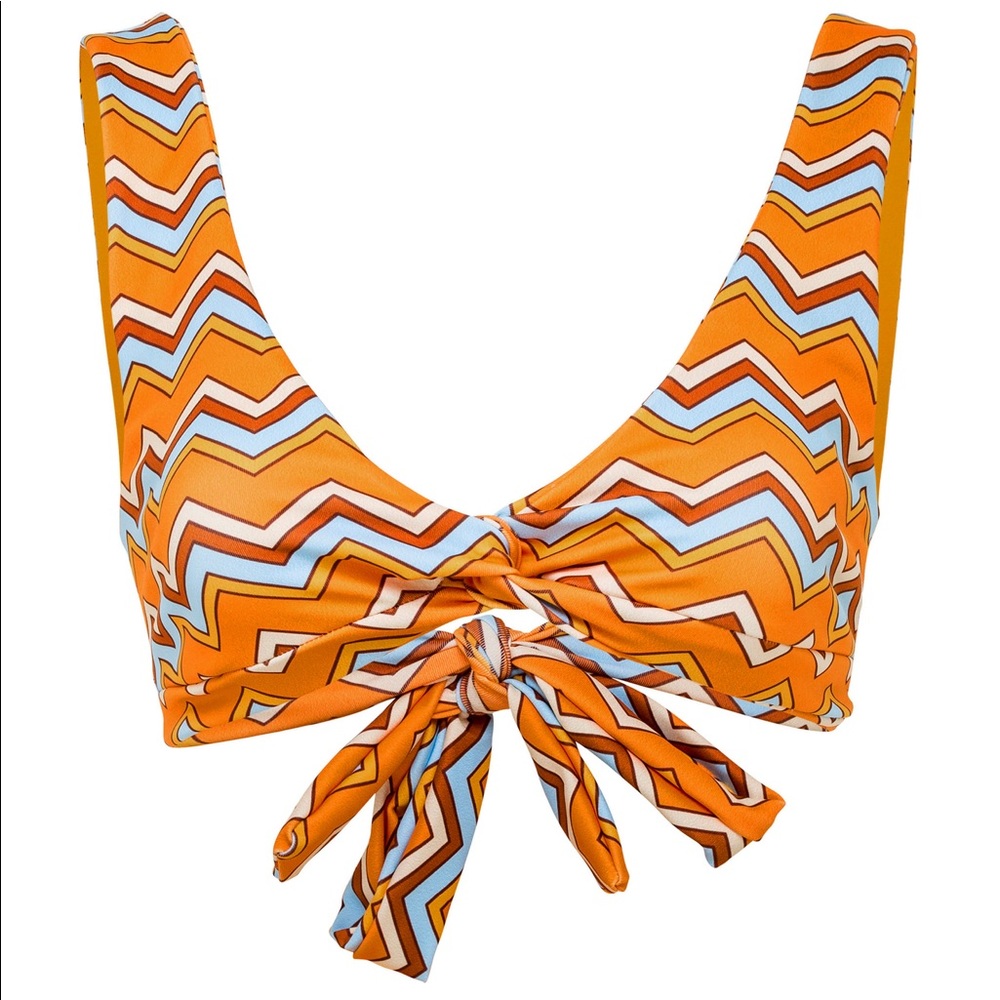Camp Cove Lena Twist Front Bikini Top // S 🌴